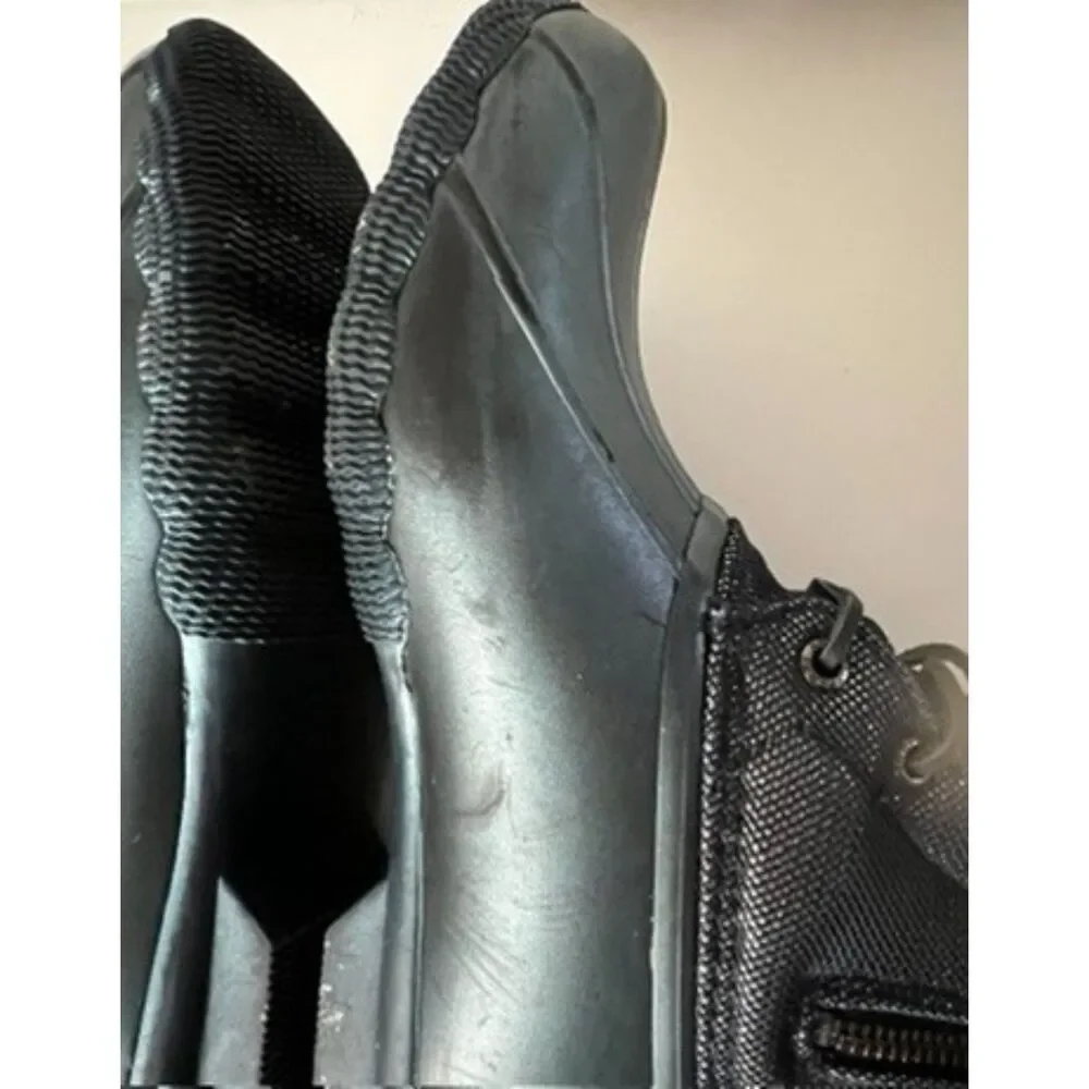 Sperry Saltwater Iridescent Duck Boots. Size 7 (women)